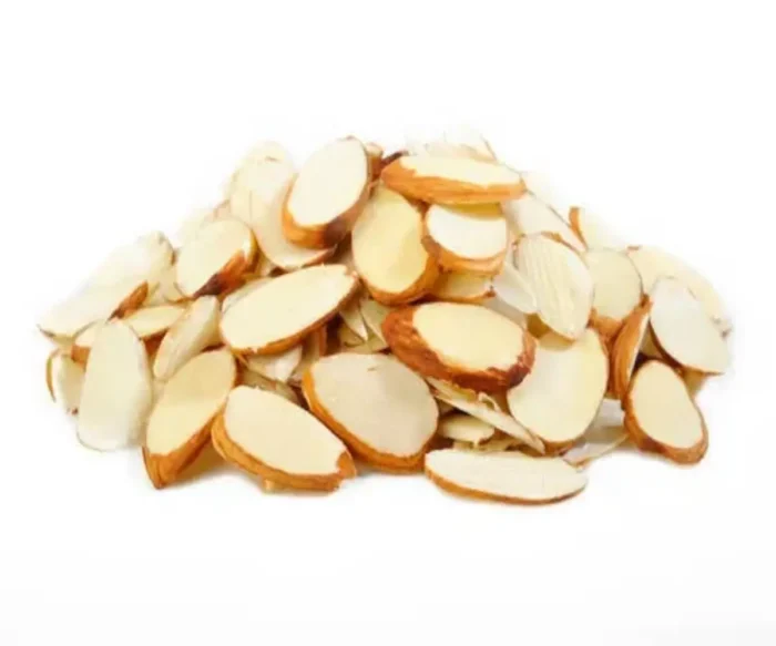Almendra fileteada con cutícula
